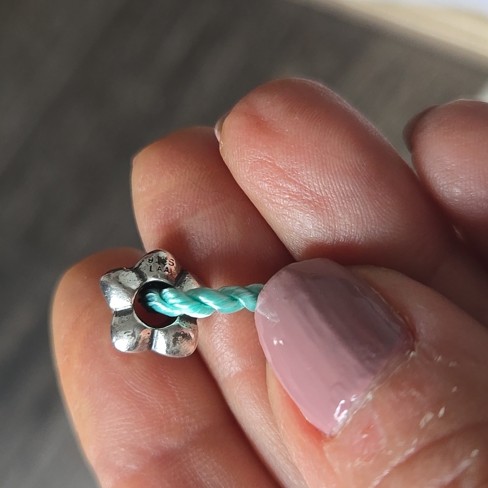 Silver Lotus Trollbead - Picture 4 of 6